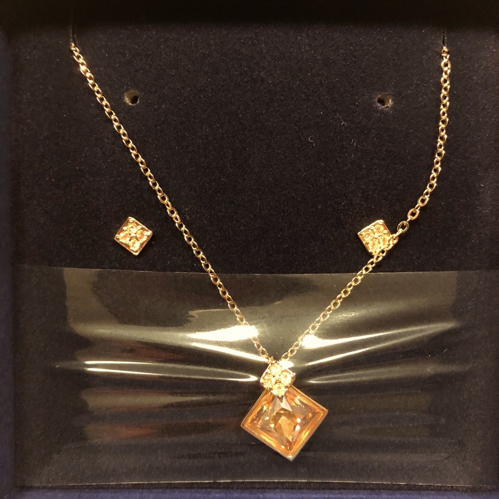 Brand New Swarovski necklace and earrings set